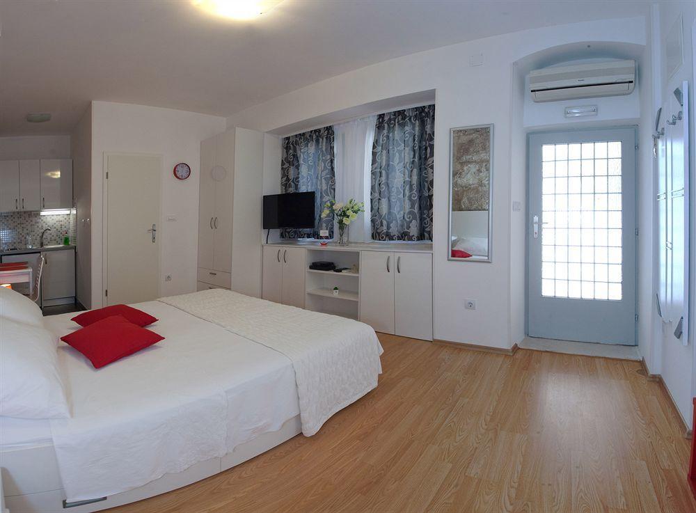 Cro Jet Set Apartments Сплит Экстерьер фото