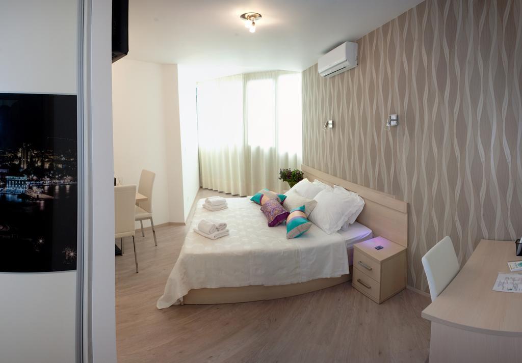 Cro Jet Set Apartments Сплит Экстерьер фото
