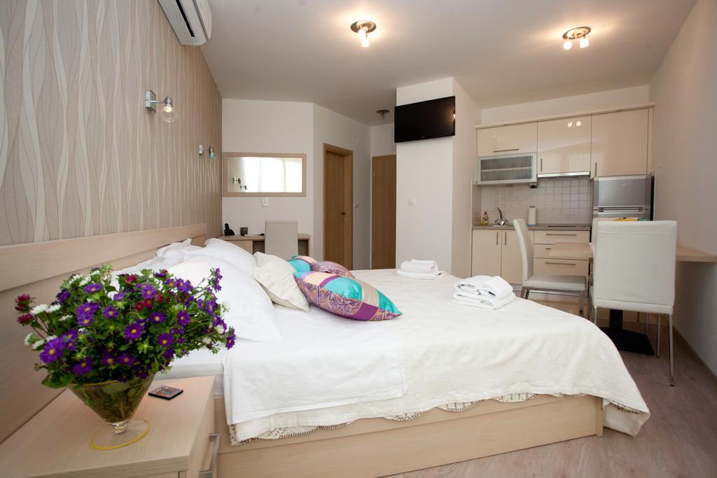 Cro Jet Set Apartments Сплит Экстерьер фото