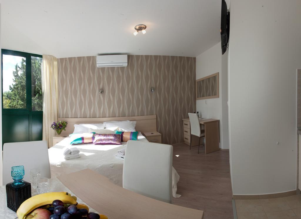 Cro Jet Set Apartments Сплит Экстерьер фото
