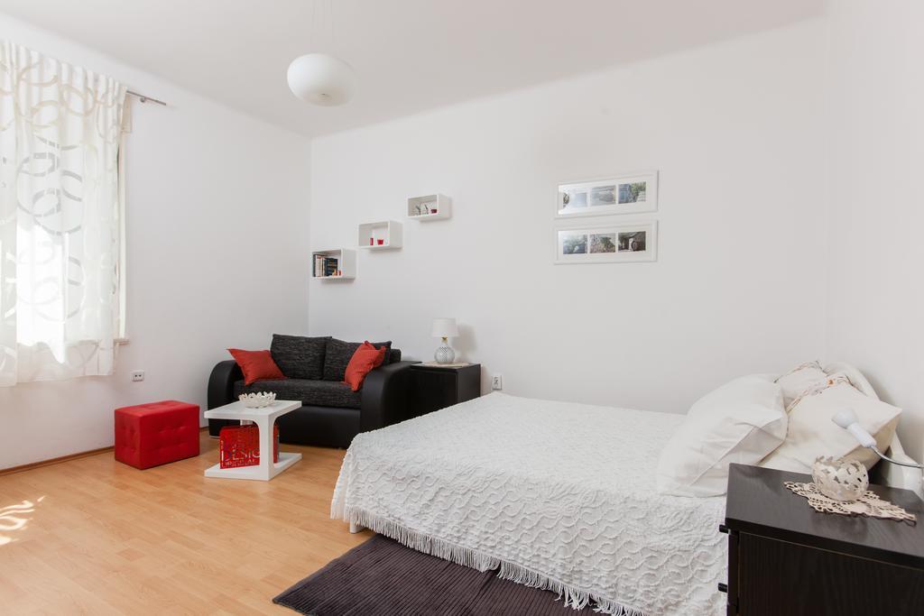 Cro Jet Set Apartments Сплит Экстерьер фото