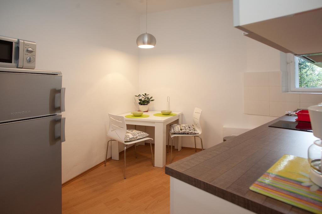 Cro Jet Set Apartments Сплит Номер фото