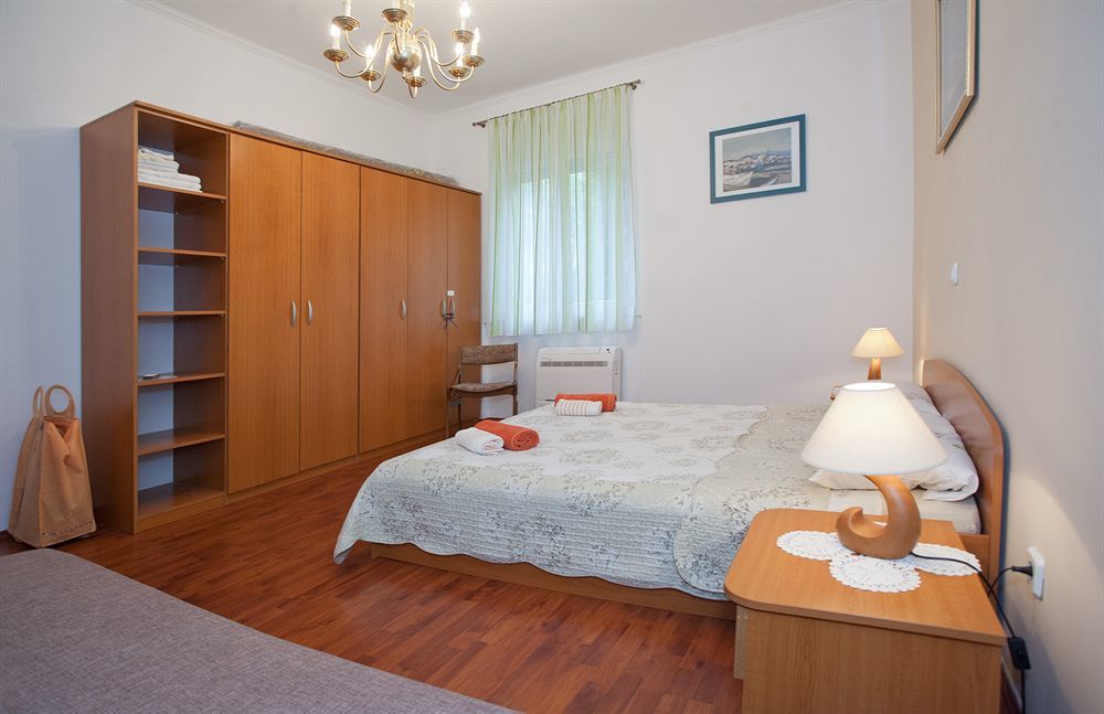 Cro Jet Set Apartments Сплит Экстерьер фото