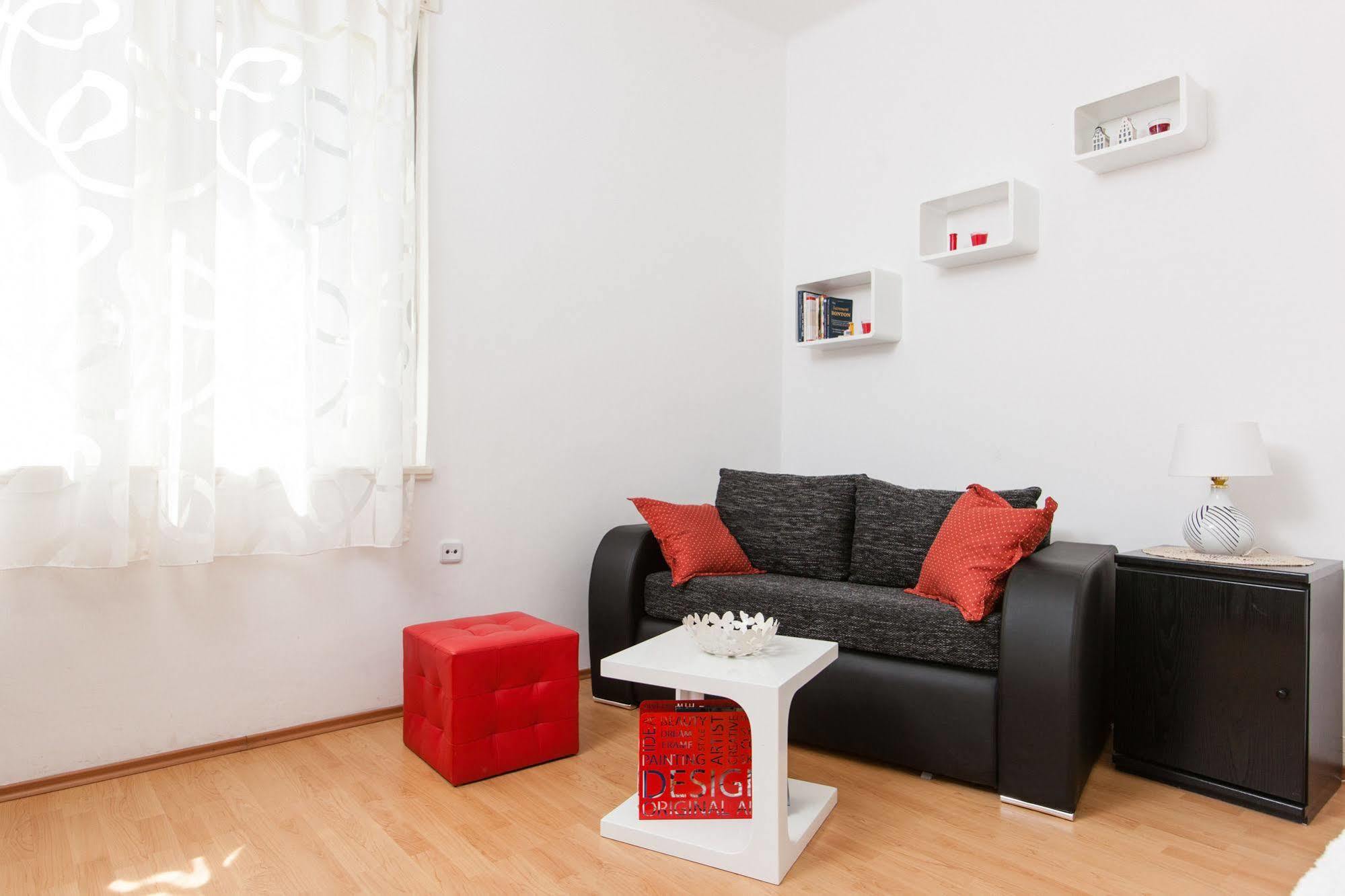 Cro Jet Set Apartments Сплит Экстерьер фото